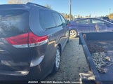 Toyota Sienna Xle V6 5TDYK3DC2BS006076 снимка
