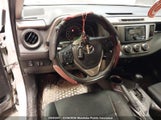 Toyota Rav4 Le 2T3BFREV5EW159258 снимка