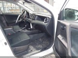 Toyota Rav4 Le 2T3BFREV9HW546366 снимка