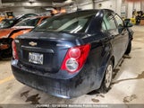 Chevrolet Sonic Ls 1G1JA5SH1F4120384 снимка