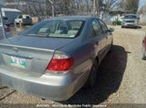 Toyota Camry Le 4T1BE32K05U568626 снимка