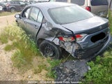 Toyota Corolla Le 5YFBPMBE6NP340173 снимка