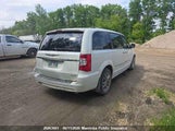 Chrysler Town & Country Touring 2C4RC1GG4DR700526 photo