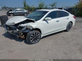 Nissan Altima 2.5/S/Sv/Sl/Sr 1N4AL3AP7HN304505 fotografie