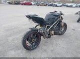 DUCATI STREETFIGHTER BASE / S ZDM11BEW2AB****** fotografie