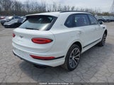 BENTLEY BENTAYGA SJAHT2ZV6PC****** снимка