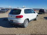 Volkswagen Tiguan Comfortline WVGMV7AX8HK019236 fotografie