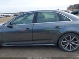 Audi A4 WAUENAF4XJN009703 fotografie
