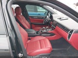 PORSCHE CAYENNE GTS WP1AG2AY9PD****** fotografie