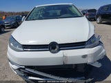 Volkswagen Golf 3VWE17AU6JM285327 снимка