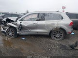 Volkswagen Touareg WVGEF9BP8GD005951 photo