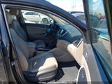 Hyundai Tucson KM8J3CA48GU241155 снимка
