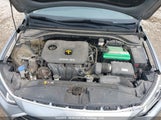 Hyundai Elantra Le 5NPD74LF1HH195254 снимка