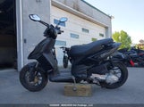 VESPA SCOOTER ZAPC506B4N4****** снимка