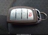Hyundai Elantra Gl Se KMHD84LF3JU634121 photo