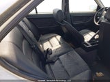 BMW 318 I WBACA5307PFG05434 снимка