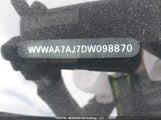 Volkswagen Golf WVWAA7AJ7DW098870 снимка