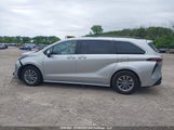 Toyota Sienna 5TDGRKEC3RS195931 снимка