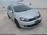 Volkswagen Golf 3VWKL7AJ0AM685970 снимка