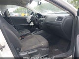 Volkswagen Jetta 2.0L Trendline/2.0L Trendline+ 3VW2K7AJ7DM442261 fotografie