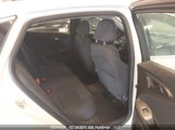 Chevrolet Malibu 1G1ZC5ST0HF263769 снимка