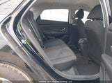 Hyundai Elantra Essential KMHLM4DG5SU010711 снимка