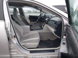 Toyota Camry Hybrid Le 4T1BD1FK0CU023590 photo