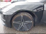 Tesla Model 3 Rwd/Standard Range 5YJ3E1EA3NF232896 fotografie