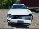 Volkswagen Tiguan Se/Sel 3VV2B7AX8LM054415 photo