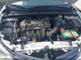 Toyota Corolla Le 2T1BURHE9FC389088 снимка