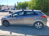 Hyundai Elantra Gt Gl KMHD25LE2DU125561 снимка
