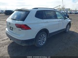 Volkswagen Tiguan S 3VV0B7AX3KM106734 снимка