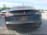 Tesla Model 3 Rwd 5YJ3E1EA0PF472667 fotografie