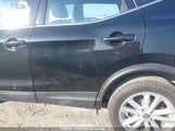 Nissan Rogue Sport S/Sv/Sl JN1BJ1CR1KW320582 photo