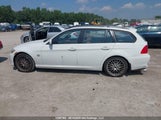 BMW 3 Series WBAUU3C52AA541199 снимка