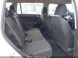 Volkswagen Tiguan S 3VVFB7AX0RM042916 снимка