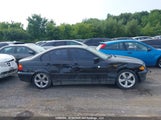 BMW 325 I WBAEV33485KX09016 снимка