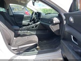 Hyundai Elantra Essential KMHLM4DG8RU768438 снимка