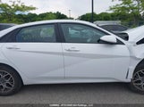 Hyundai Elantra Preferred Ivt With Sun And Tech Package KMHLM4AG1NU247589 photo