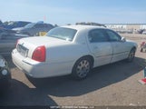 Lincoln Town Car Ultimate 1LNHM83W94Y602159 снимка