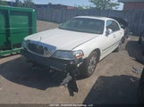Lincoln Town Car Ultimate 1LNHM83W94Y602159 снимка