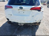Toyota Rav4 Le 2T3BFREV8JW765860 снимка