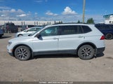 Volkswagen Tiguan Se/Sel 3VV2B7AX9JM058292 photo