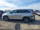 Toyota Highlander Xle 5TDJZRFH2KS562848 снимка