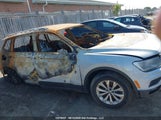 Volkswagen Tiguan S 3VV0B7AX7JM007560 снимка