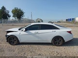 Hyundai Elantra Hybrid Ultimate KMHLN4AJ7NU012896 photo