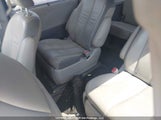 Toyota Sienna Xle/Limited 5TDDK3DC2BS009462 снимка