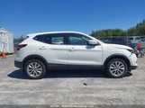 Nissan Rogue Sport S JN1BJ1AV3MW313653 photo
