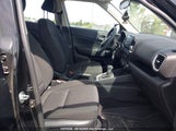 Hyundai Venue Essential KMHRB8A32RU305252 снимка