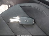 Hyundai Elantra Essential KMHLM4DG4SU051038 снимка